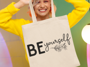 Be yourself Tote